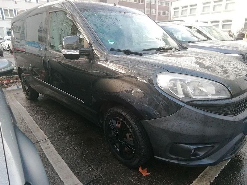 Gebraucht Fiat Doblò Easy 120 PS (88 kW) 2016 Grau Van / Kleinbus