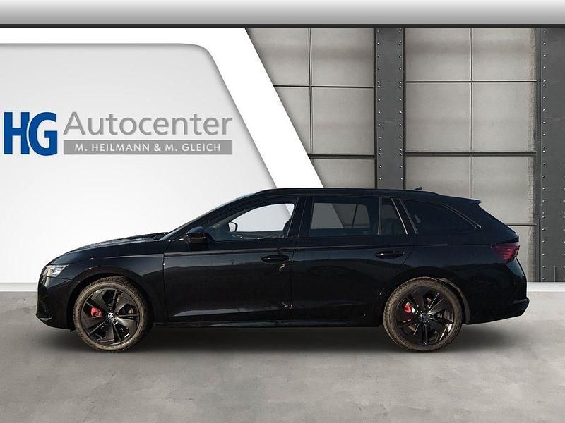 Neu Skoda Octavia RS 265 PS (194 kW) 2026 Black magic perleffekt Kombi