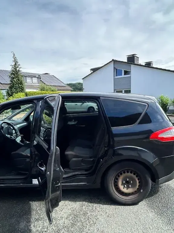 Gebraucht Ford S-MAX Titanium 145 PS (106 kW) 2012 Schwarz Van / Kleinbus