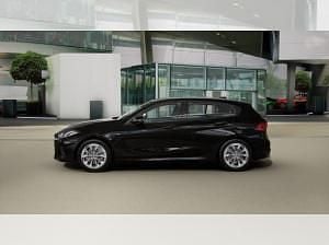 Neu BMW 116 122 PS (89 kW) 2025 Schwarz (uni) Kleinwagen