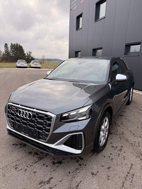 Gebraucht Audi SQ2 Sport 300 PS (220 kW) 2024 Grau SUV