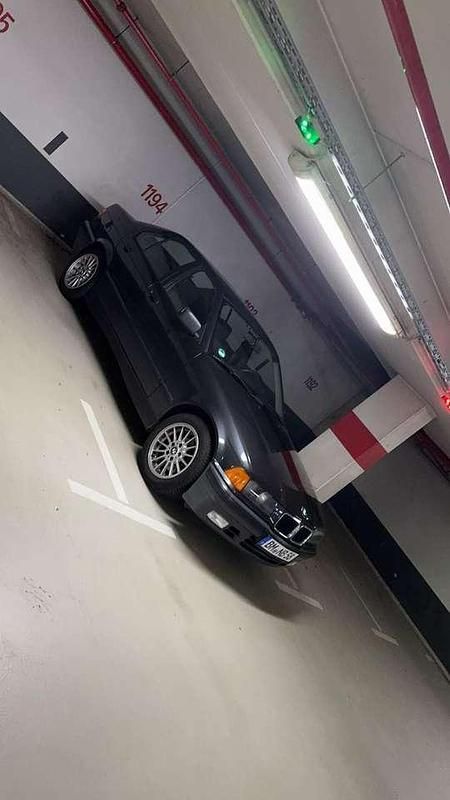 Gebraucht 1993 BMW 316 Limousine | 3.499 € - Bild 1/4