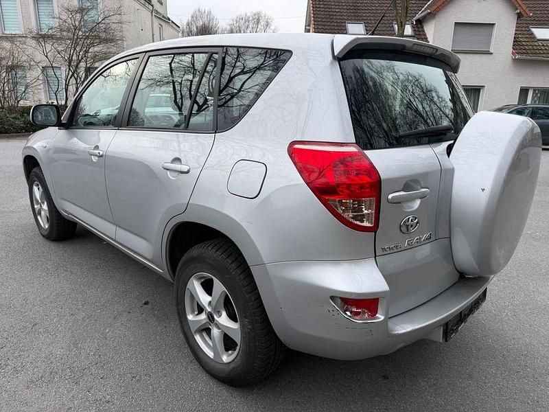Gebraucht Toyota RAV4 152 PS (111 kW) 2008 Silber SUV