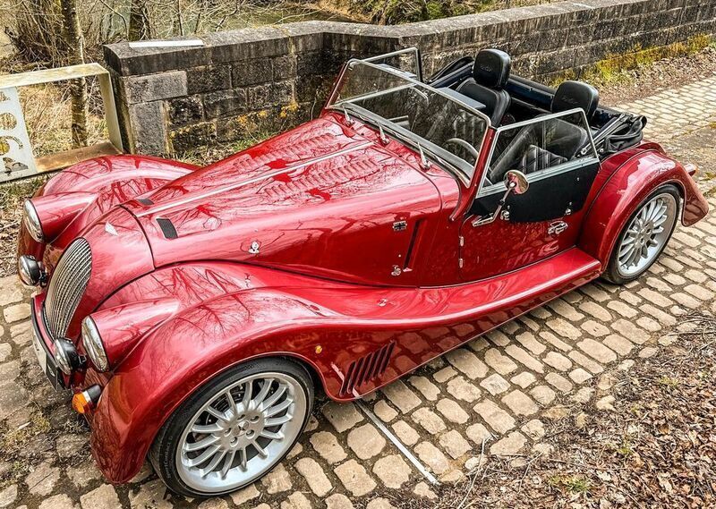 Rot Gebraucht 2022 Morgan Plus Cabrio | 95.000 € - Bild 1/4