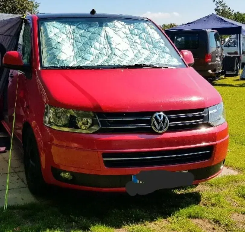 Second-hand VW Caravelle 131 CP (96 kW) 2009 Roșu Van