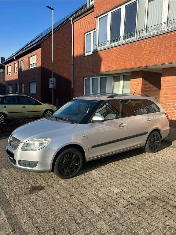 Gebraucht Skoda Fabia 60 PS (44 kW) 2008 Silber Kombi