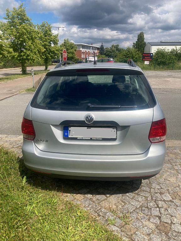 Gebraucht VW Golf V Trendline 102 PS (75 kW) 2008 Silber Kombi