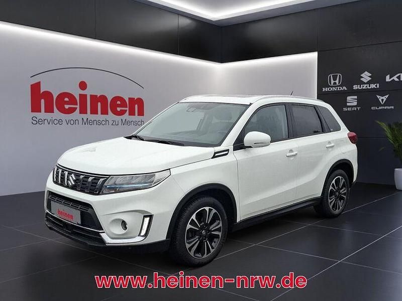 Weiß Gebraucht 2021 Suzuki Vitara Comfort+ SUV | 18.959 € (Fairer Preis) - Bild 1/4