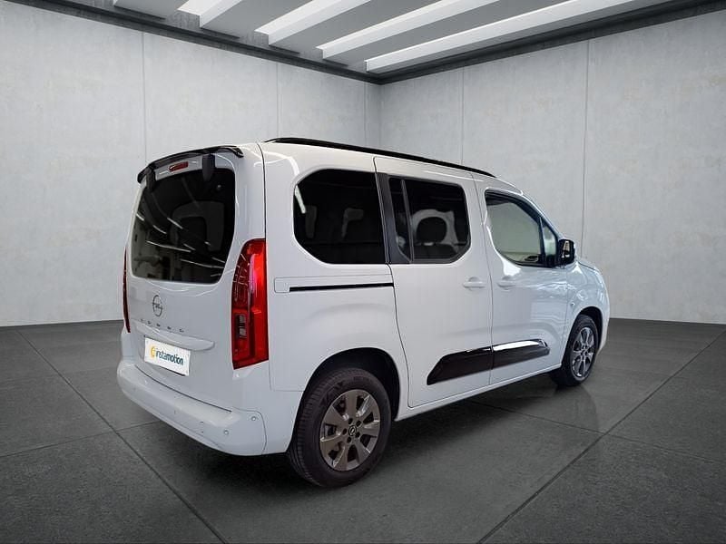Weiß Gebraucht 2024 Opel Combo Van / Kleinbus | 31.299 € - Bild 1/4