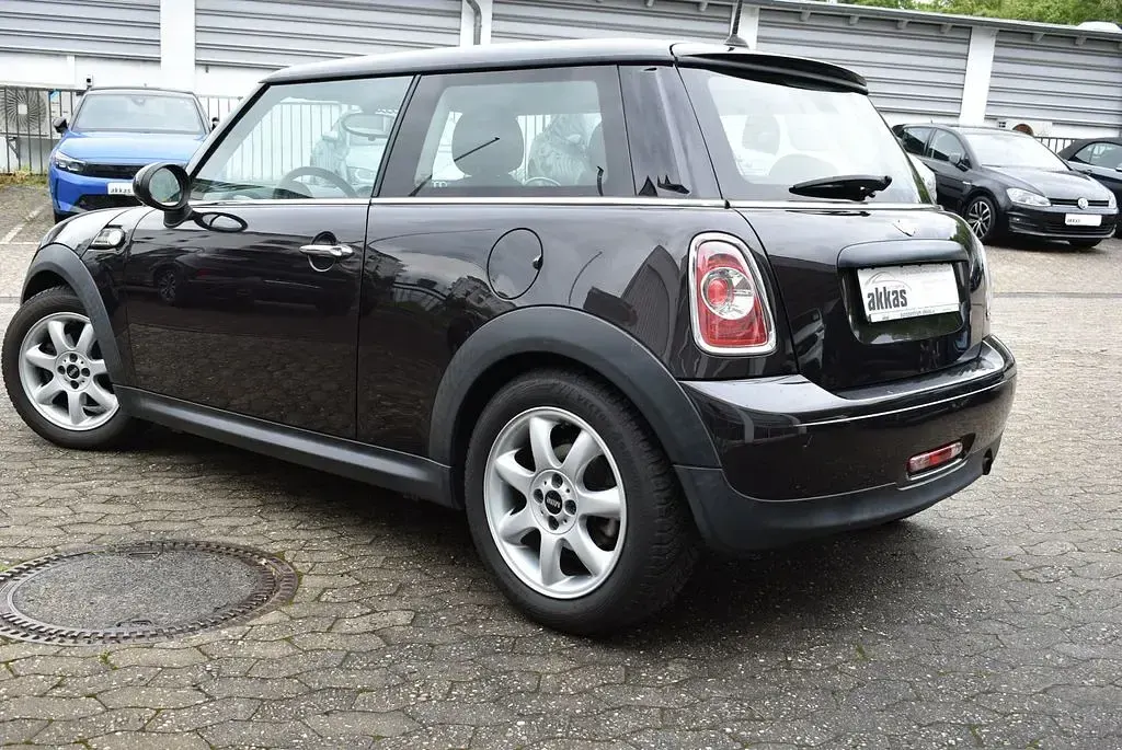 Gebraucht Mini ONE 120 PS (88 kW) 2013 Schwarz Kleinwagen