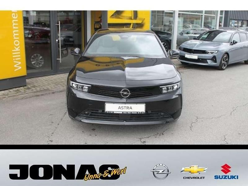 Neu Opel Astra Edition 131 PS (96 kW) 2025 Schwarz Limousine