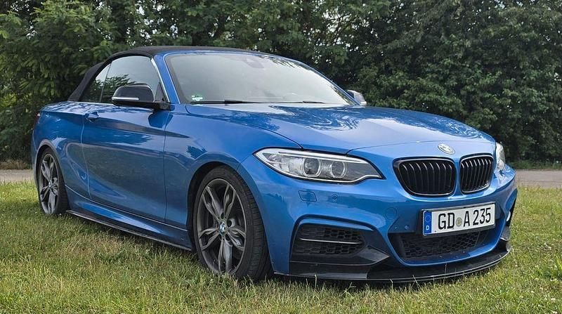 Blau Gebraucht 2015 BMW M235 Performance Cabrio | 26.499 € (Fairer Preis) - Bild 1/4