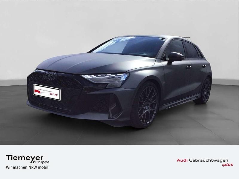 Grau Gebraucht 2024 Audi RS3 Sportback Ambiente Kleinwagen | 67.790 € - Bild 1/4