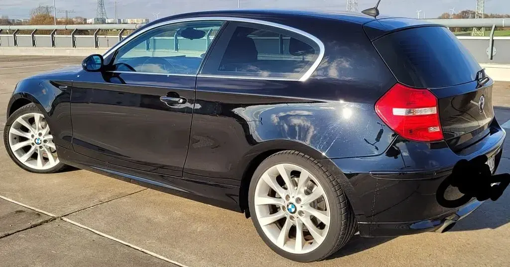 Gebraucht BMW 118 Sport Line 143 PS (105 kW) 2008 Schwarz Kleinwagen