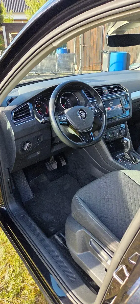 Gebraucht VW Tiguan Comfortline 150 PS (110 kW) 2016 Schwarz SUV