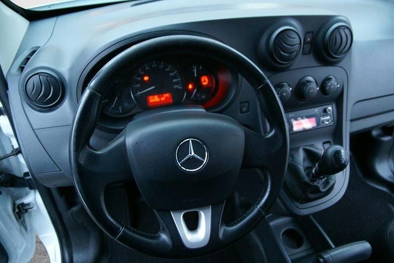 Gebraucht Mercedes Citan 111 110 PS (80 kW) 2015 Weiß Van / Kleinbus