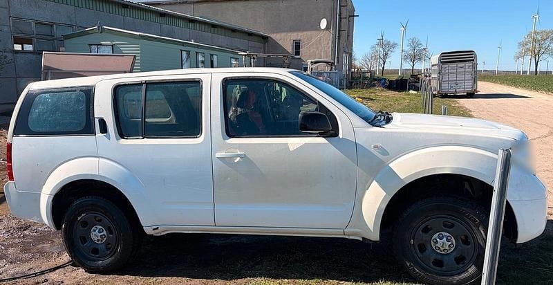 Gebraucht Nissan Pathfinder 171 PS (125 kW) 2007 Weiß SUV