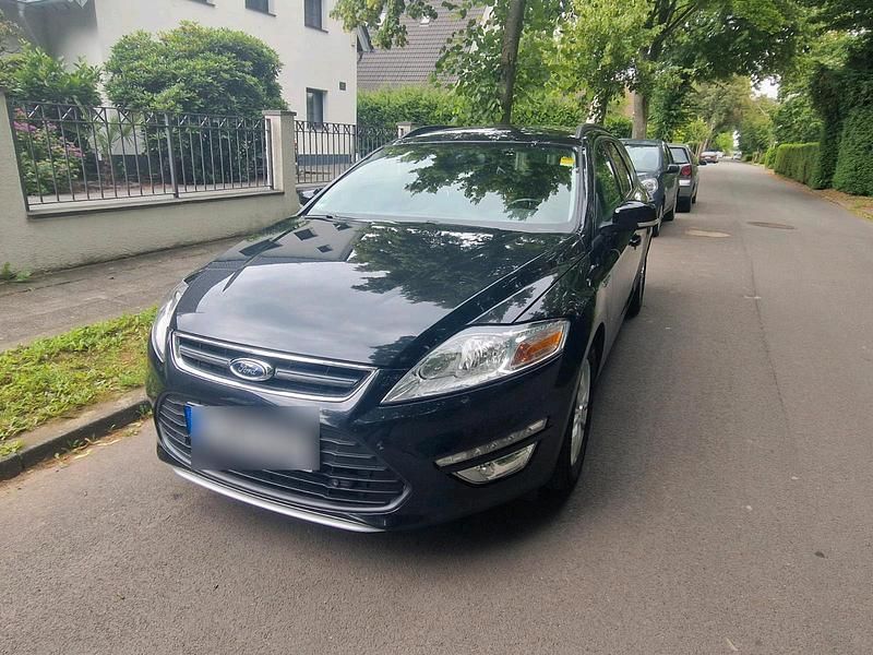Schwarz Gebraucht 2012 Ford Mondeo Champions Edition Kombi | 5.700 € (Fairer Preis) - Bild 1/4