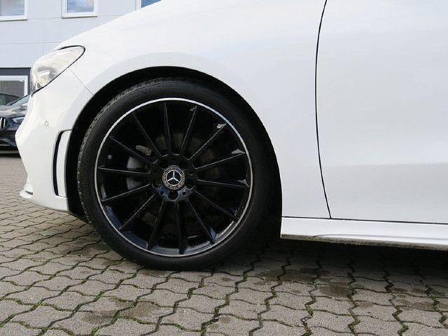 Gebraucht Mercedes B200 AMG line 150 PS (110 kW) 2022 Van / Kleinbus