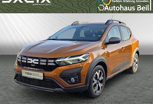 Gebraucht Dacia Sandero Expression 101 PS (74 kW) 2023 Orange Limousine