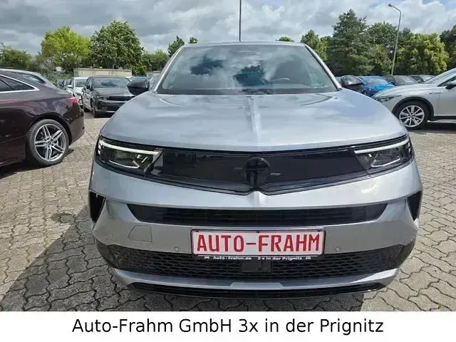 Gebraucht Opel Mokka 131 PS (96 kW) 2025 Grau SUV