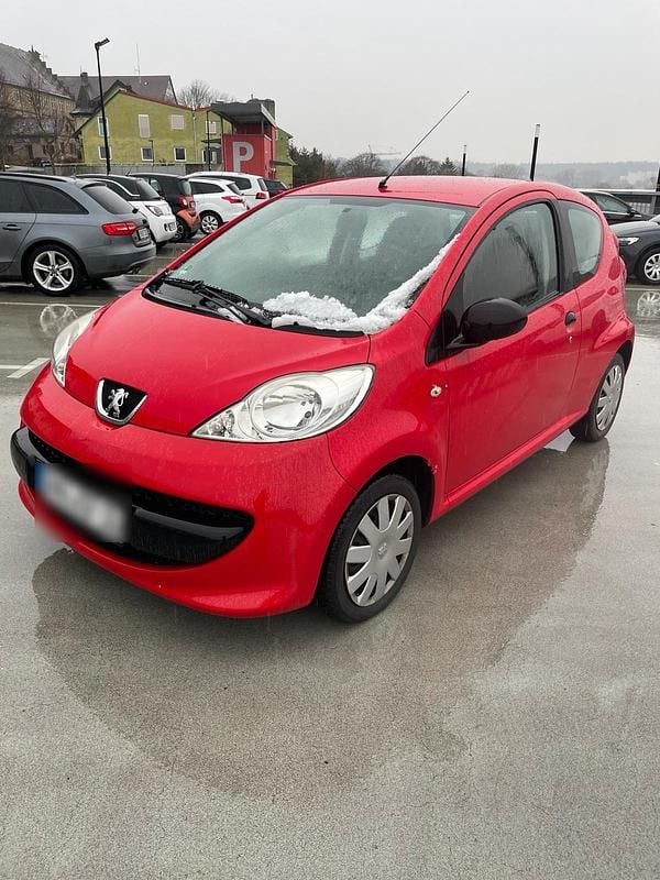 Gebraucht Peugeot 107 68 PS (50 kW) 2009 Kleinwagen