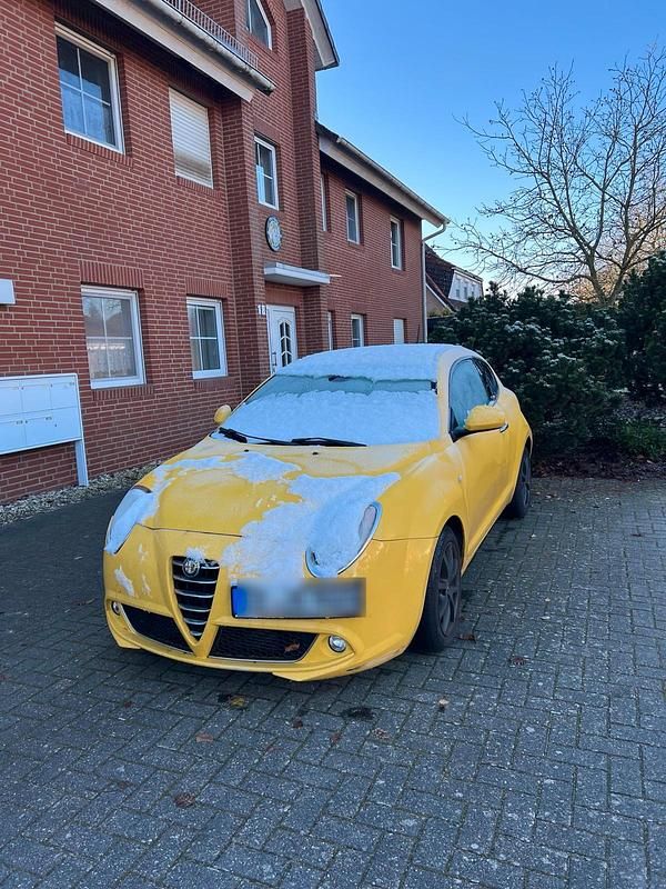 Gebraucht Alfa Romeo MiTo 155 PS (114 kW) 2009 Gelb Kleinwagen