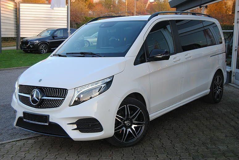Bergkristallweiß Gebraucht 2022 Mercedes V300 AMG line Van / Kleinbus | 57.500 € (Superpreis) - Bild 1/4