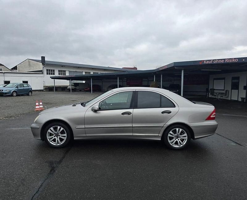 Gebraucht Mercedes C200 Elegance 163 PS (119 kW) 2006 Grau Limousine