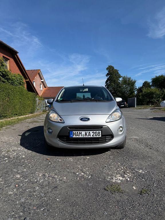 Gebraucht Ford Ka Trend 69 PS (50 kW) 2010 Silber Kleinwagen