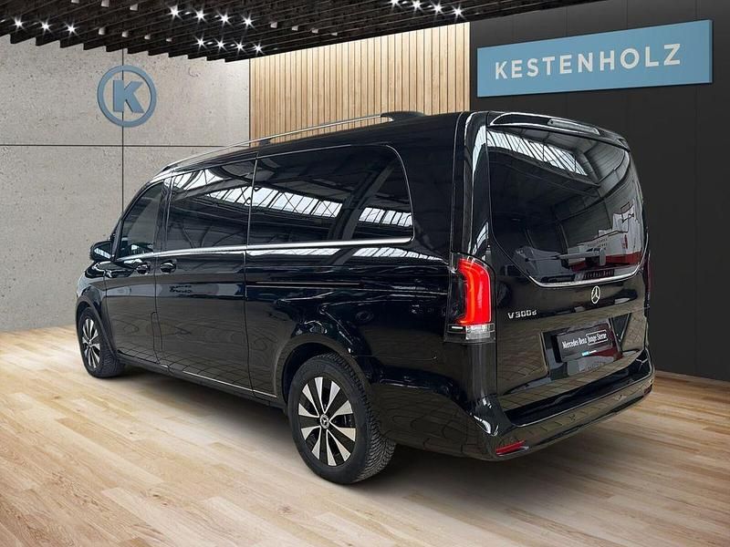 Gebraucht Mercedes V300 Avantgarde 237 PS (174 kW) 2024 Schwarz Van / Kleinbus