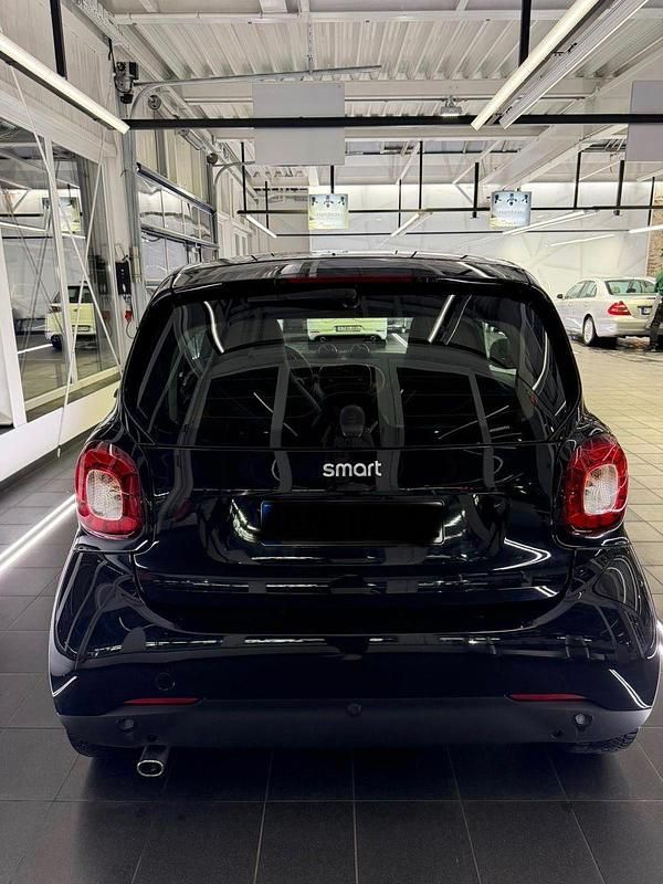 Gebraucht Smart ForTwo Coupé 90 PS (66 kW) 2019 Schwarz Coupé