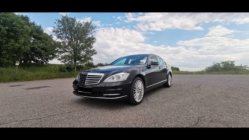 Gebraucht Mercedes S350 258 PS (189 kW) 2013 Schwarz Limousine