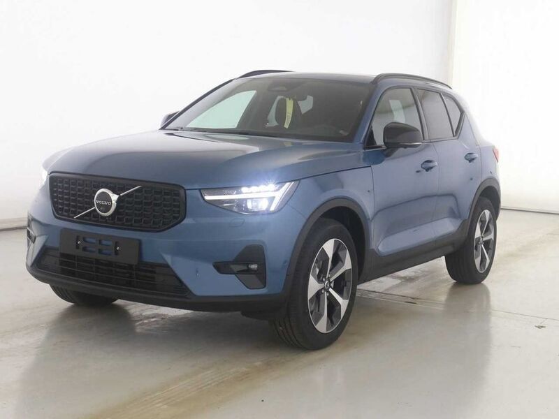 Fjord blue Gebraucht 2024 Volvo XC40 Ultra SUV | 39.900 € (Fairer Preis) - Bild 1/4