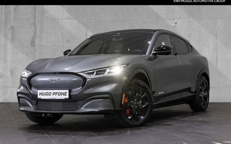 Grau Gebraucht 2023 Ford Mustang Mach-E Premium SUV | 40.950 € (Guter Preis) - Bild 1/4
