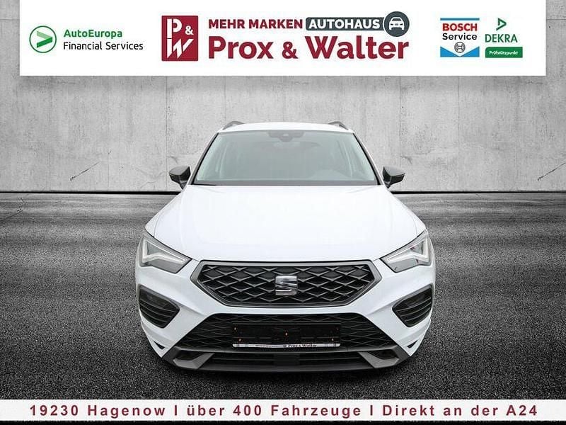 Nevada weiß metallic (metallic) Gebraucht 2024 Seat Ateca FR SUV | 25.900 € (Fairer Preis) - Bild 1/4
