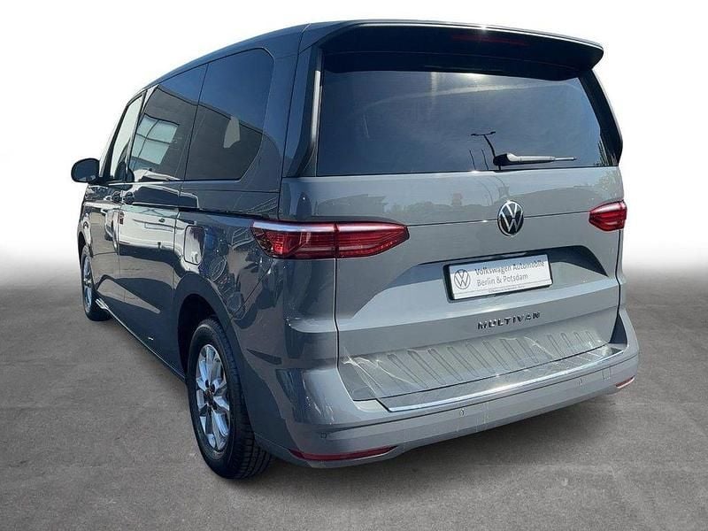 Gebraucht VW T7 Basis 136 PS (100 kW) 2024 Grau Van
