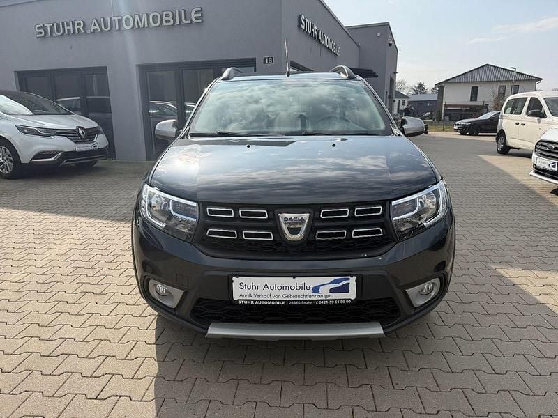 Gebraucht Dacia Logan MCV Stepway 90 PS (66 kW) 2018 Grau Kombi