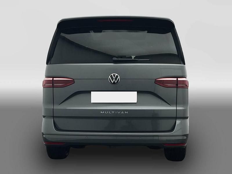 Gebraucht VW Multivan Life 150 PS (110 kW) 2023 Grau Van / Kleinbus