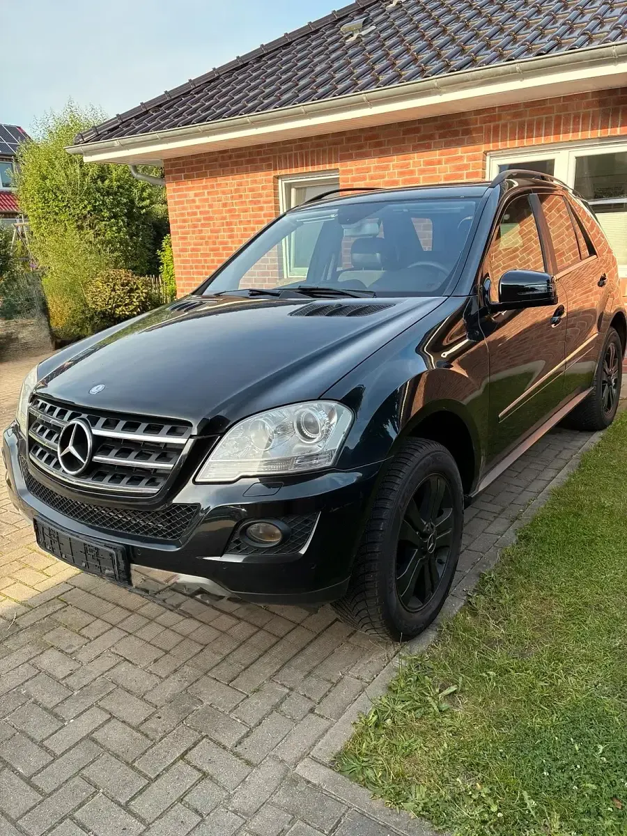Gebraucht Mercedes ML280 198 PS (145 kW) 2008 Schwarz SUV