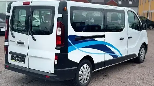 Gebraucht Renault Trafic Expression 121 PS (88 kW) 2019 Weiß Van / Kleinbus