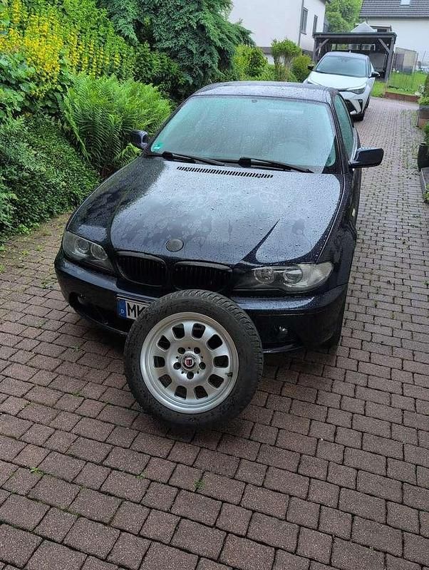 Blau Gebraucht 2003 BMW 318 Coupé | 3.750 € (Fairer Preis) - Bild 1/4