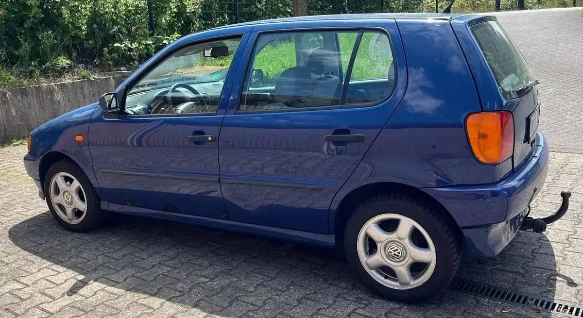 Gebraucht VW Polo 50 PS (36 kW) 1998 Blau Limousine