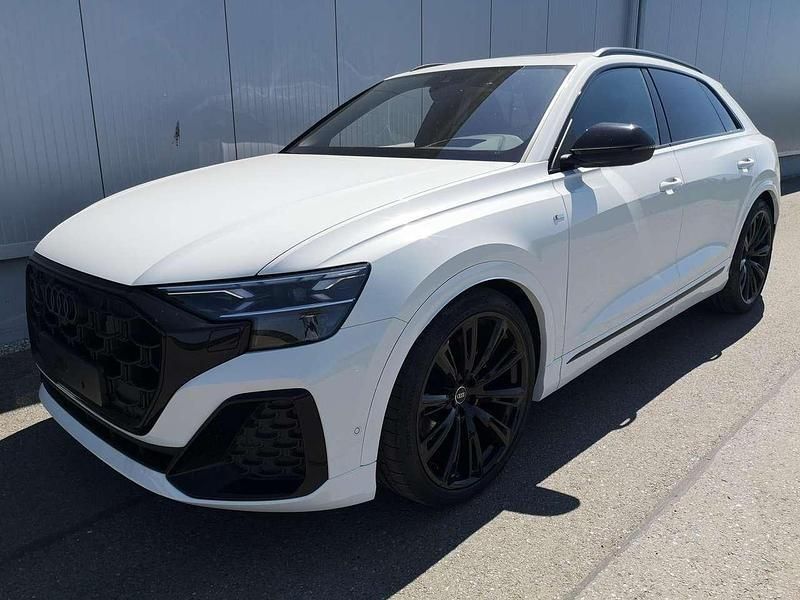 Gletscherweiß metallic Neu 2025 Audi Q8 S-Line SUV | 103.739 € - Bild 1/4