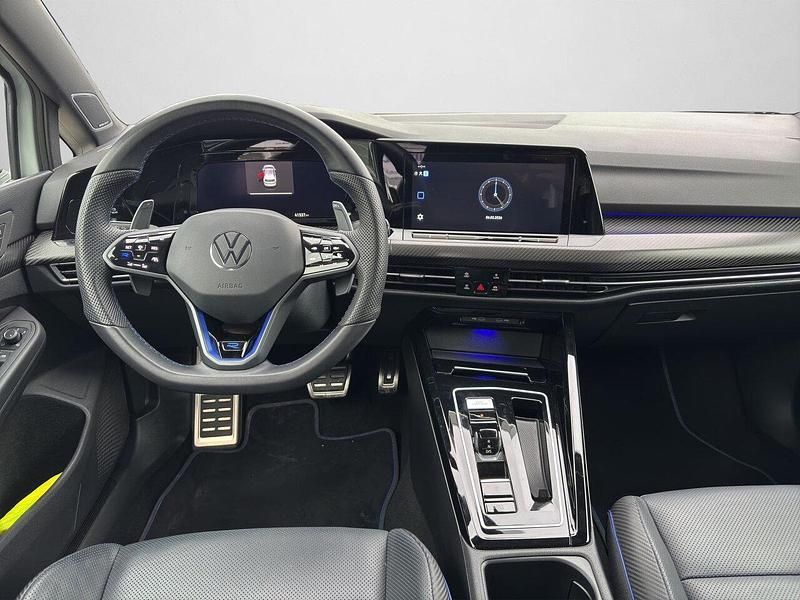 Gebraucht VW Golf VIII R 333 PS (244 kW) 2023 Pure white Limousine