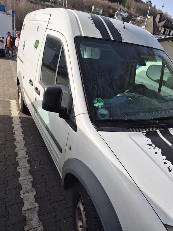 Gebraucht Ford Tourneo Connect 102 PS (75 kW) 2012 Weiß Van / Kleinbus