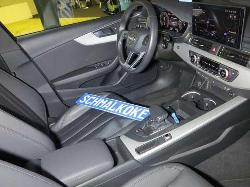 Gebraucht Audi A4 Advanced 204 PS (150 kW) 2023 Floret silver (metallic) Kombi