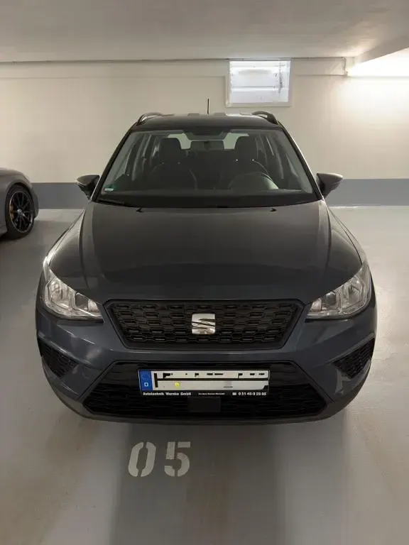 Gebraucht Seat Arona Reference 95 PS (69 kW) 2019 Grau SUV