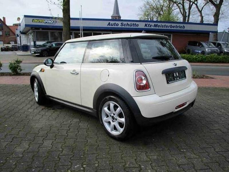 Second-hand Mini ONE 75 CP (55 kW) 2011 Alb Hatchback