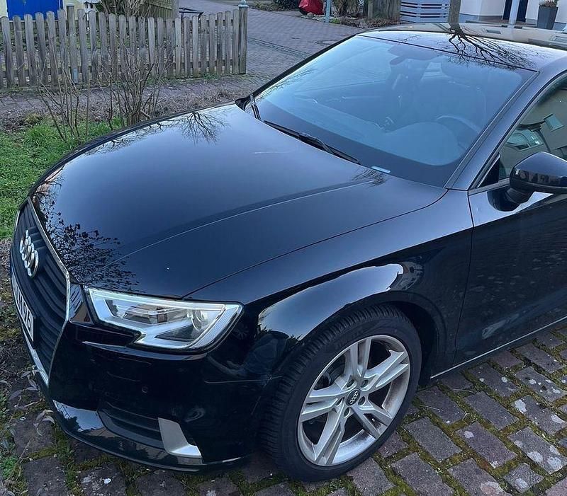 Gebraucht Audi A3 Sport 150 PS (110 kW) 2019 Schwarz Limousine